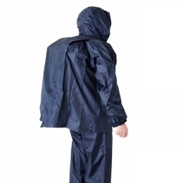 レインスーツ：リュック型レインスーツ